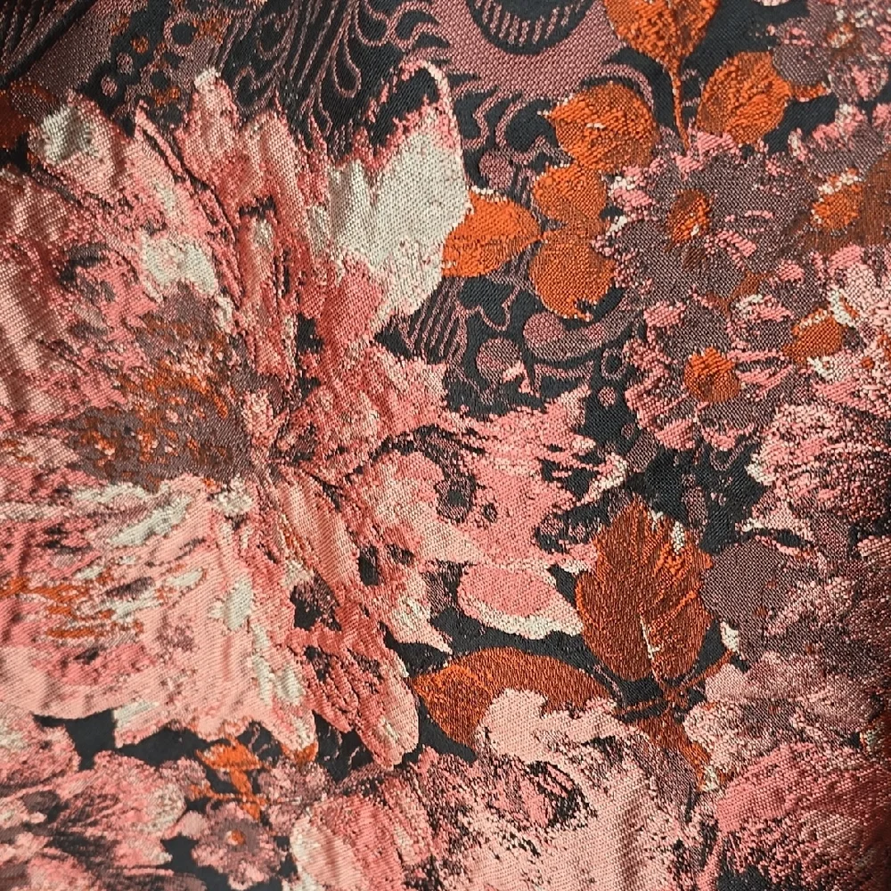 Floral Black and Pink Skirt - Picture 3 of 8